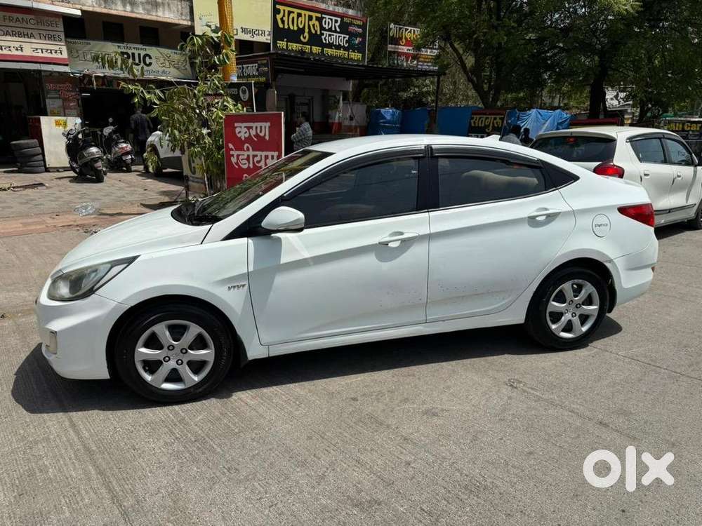 Hyundai Verna 2011 Petrol Well Maintained