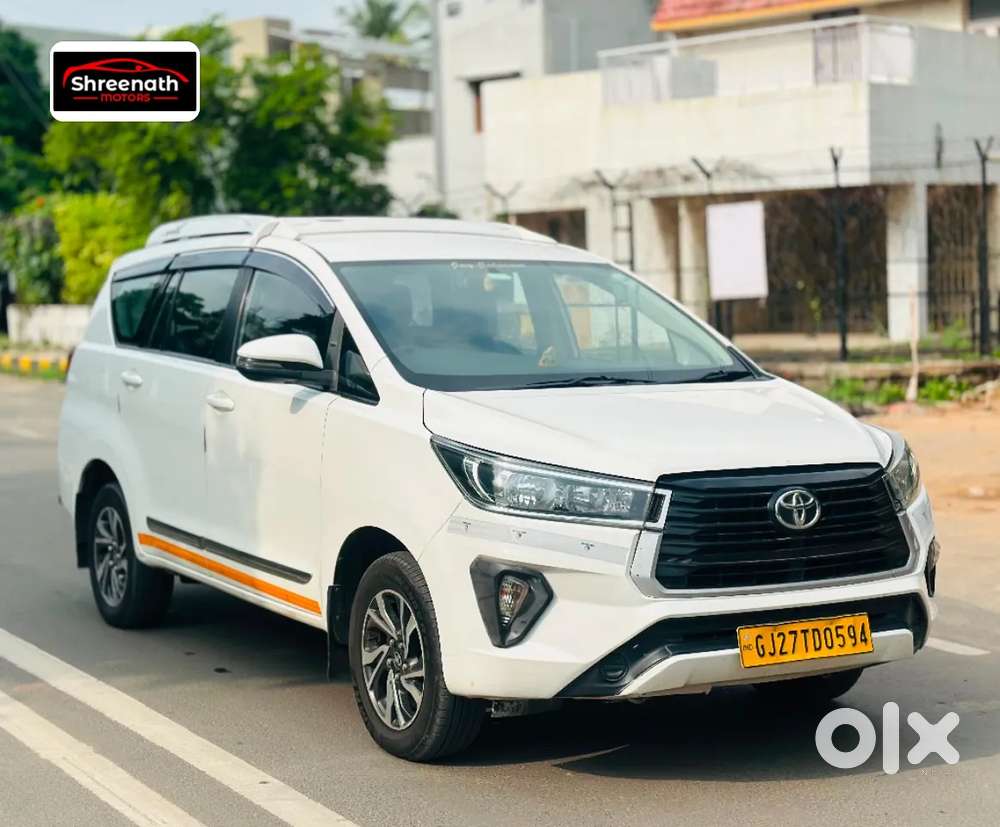 Toyota Innova Crysta [2020-ongoing] 2.4 Gx 8 Str, 2022, Diesel