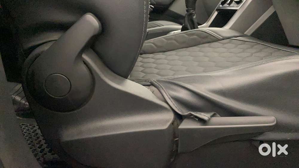 Skoda Kushaq 1.0 Tsi Ambition, 2022, Petrol