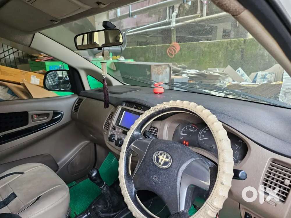 Toyota Innova 2016 (2.5gx 8str)diesel Well Maintained And Less Driven