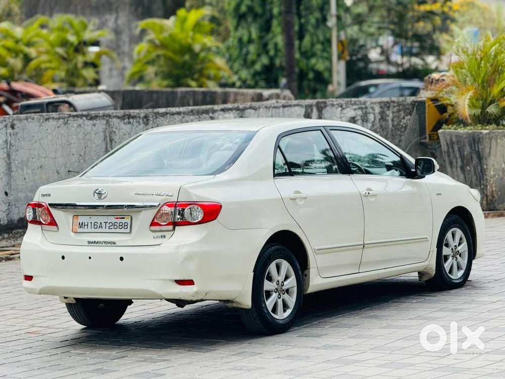Toyota Corolla Altis 2012 Petrol Well Maintained