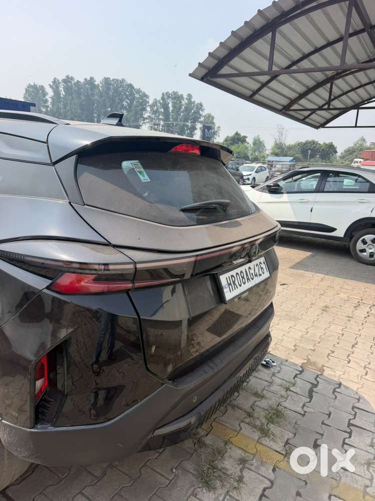 Tata Harrier Diesel 2424 Automatic