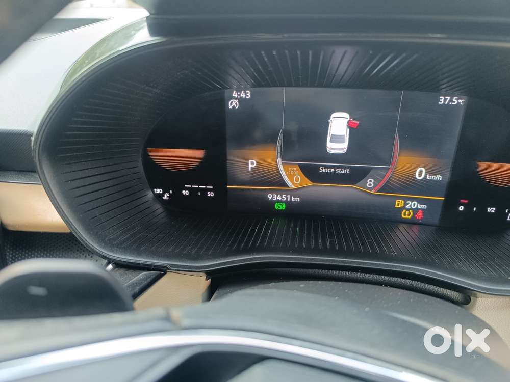 Skoda Slavia 1.0 Tsi Style At, 2023, Petrol