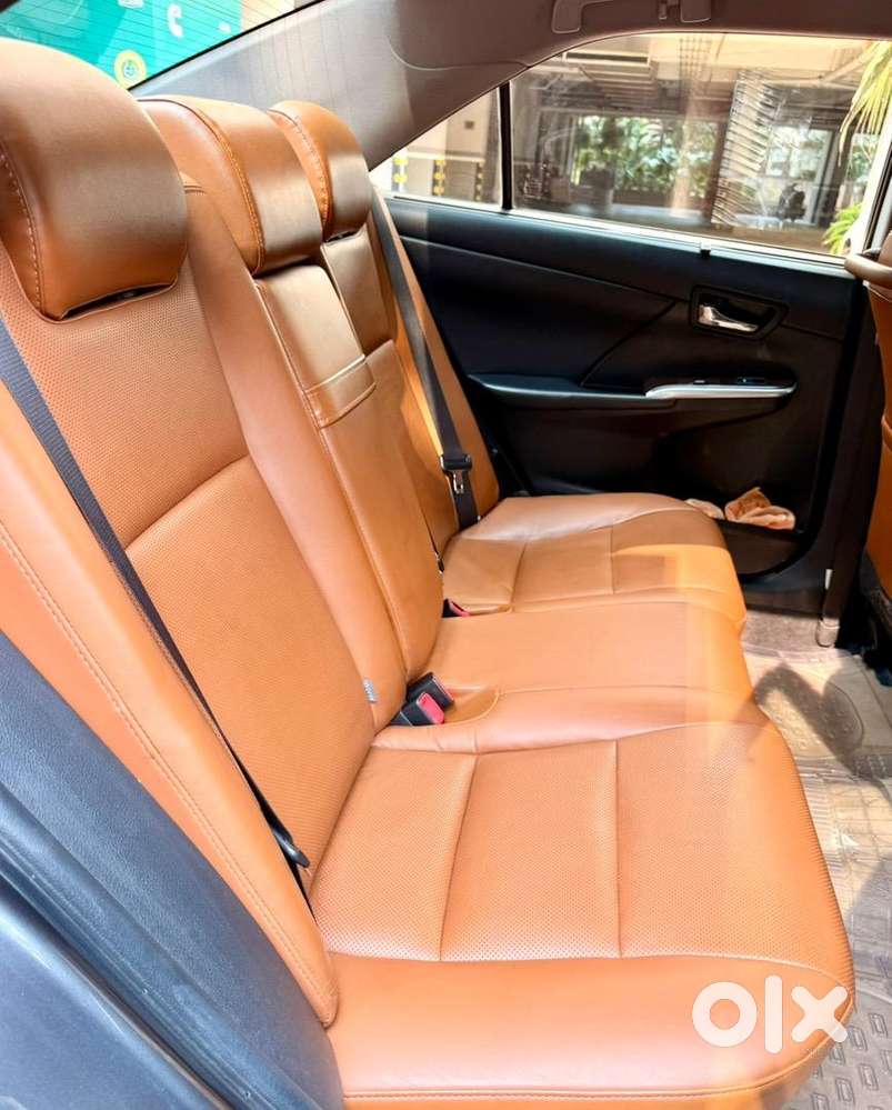 Toyota Camry 2018 Hybrid Well Maintained