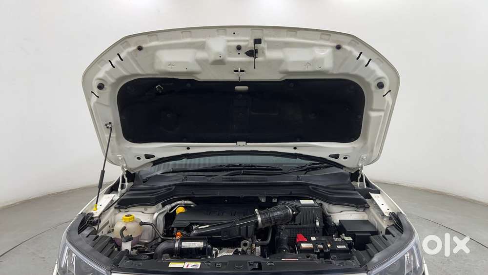 Mahindra Xuv300 W8 Option, 2023, Petrol