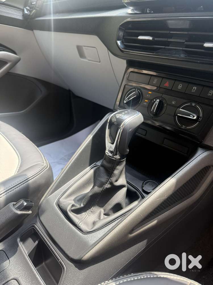 Skoda Kylaq Signature At, 2025, Petrol