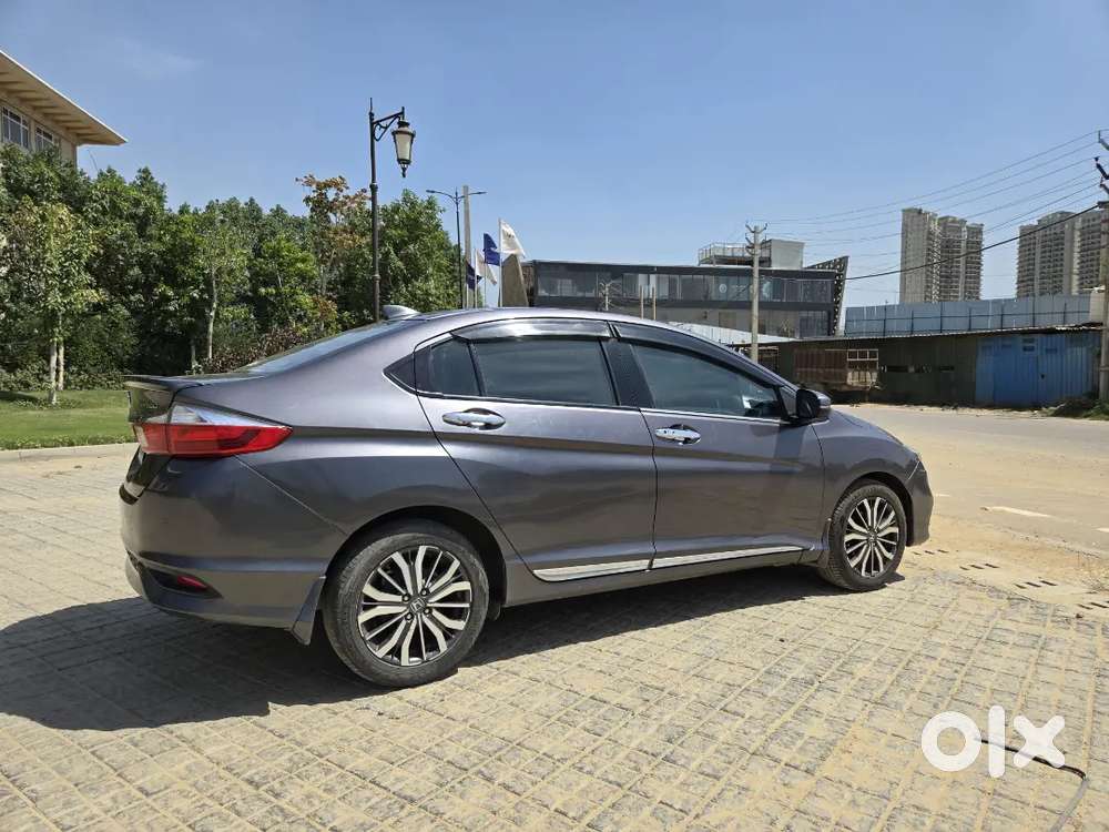 Honda City Zx Petrol Top Auto Sunroof