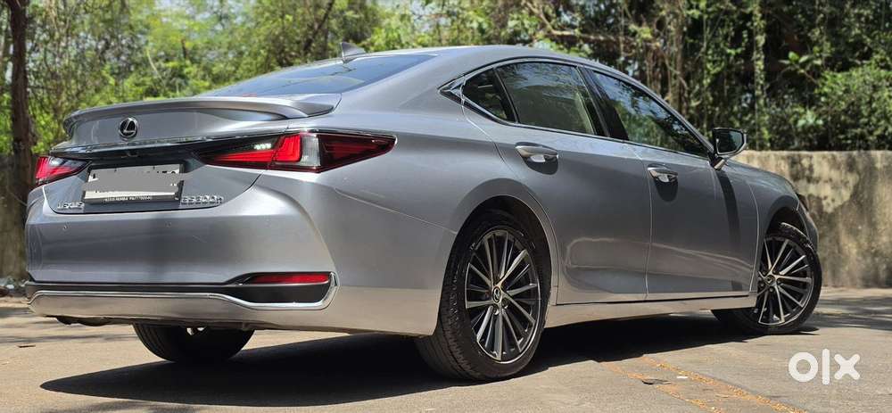 Lexus Es 300h Luxury, 2022, Cng & Hybrids