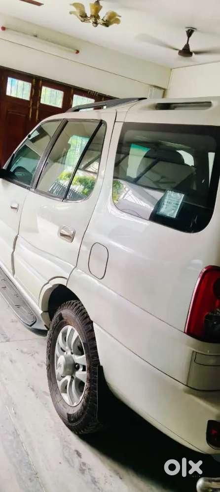 Tata Safari Ev 2012