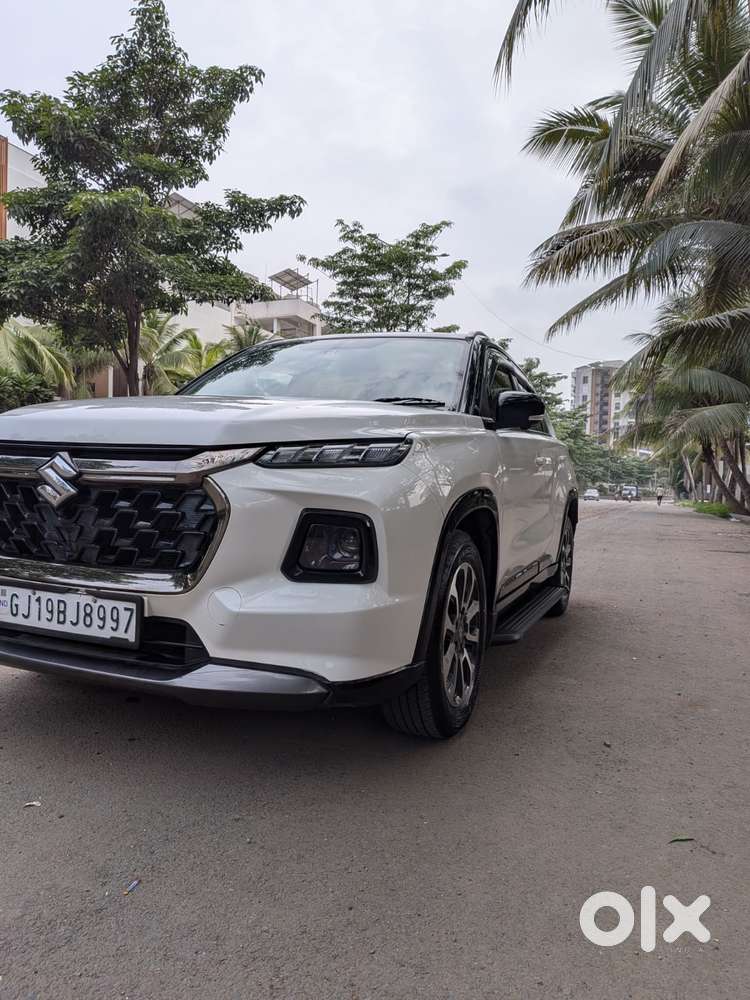 Maruti Suzuki Grand Vitara 1.5 Alpha Smart Hybrid Dual Tone, 2024, P..