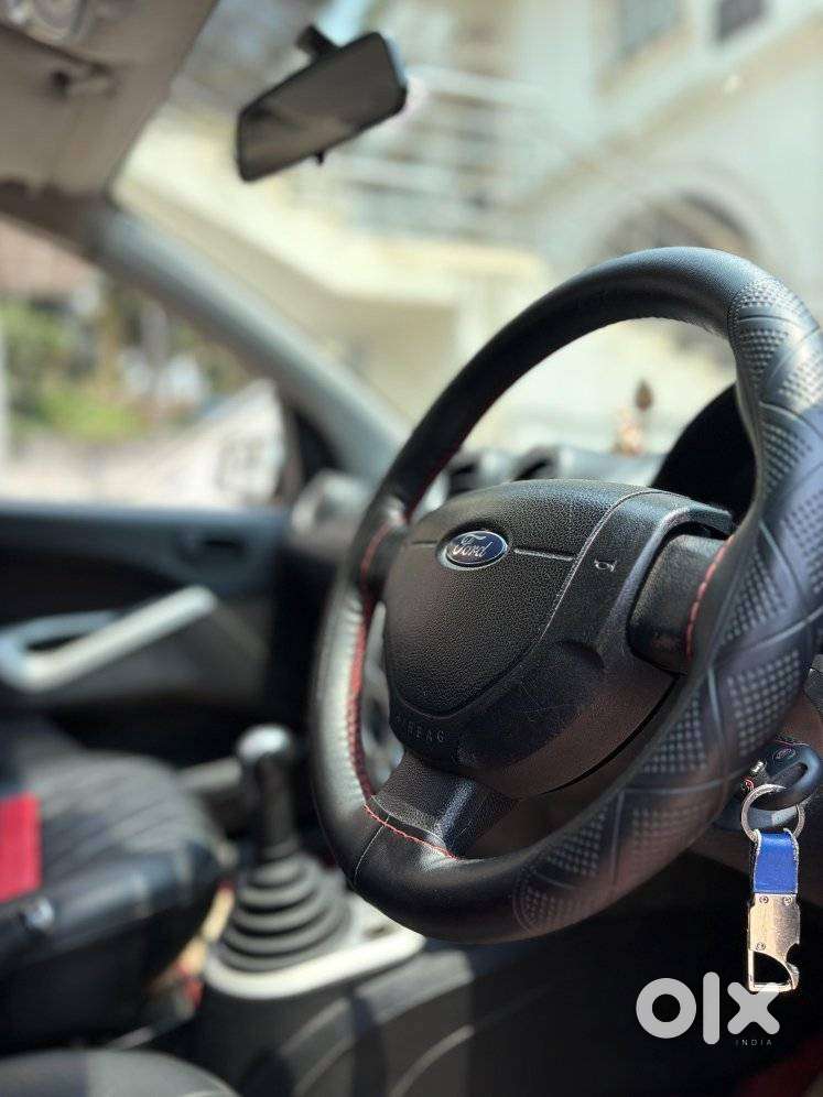 Ford Figo 1.2p Titanium Mt, 2010, Petrol