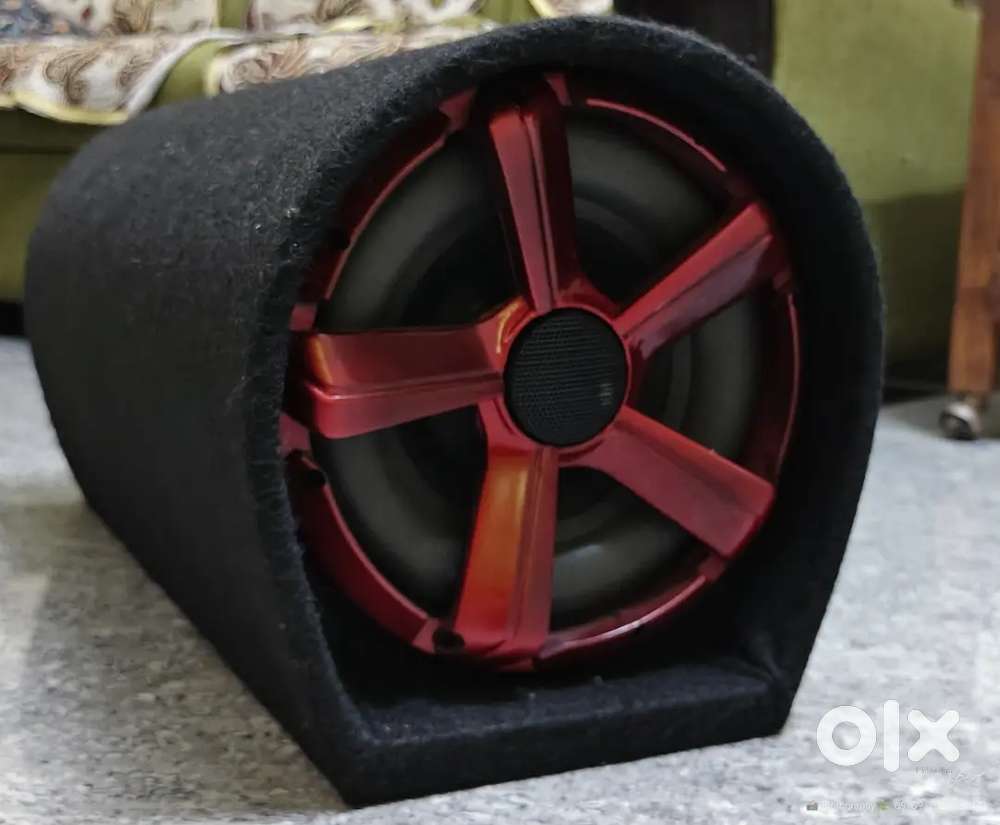 Car speaker subwoofer
