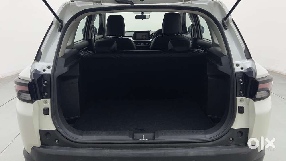 Maruti Suzuki Vitara Brezza 1.5 Zxi Plus At Dual Tone, 2023, Petrol