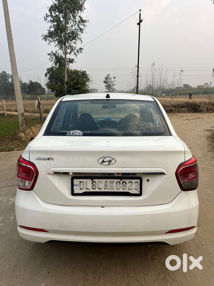 Hyundai Xcent 2015 Diesel Well Maintained