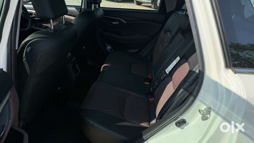 Maruti Suzuki Grand Vitara Smart Hybrid Alpha, 2024, Petrol