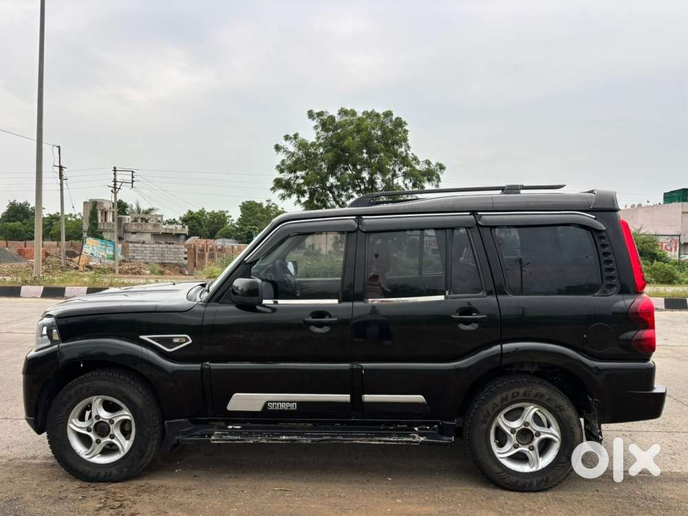 Mahindra Scorpio 2013 Diesel 130000 Km Driven