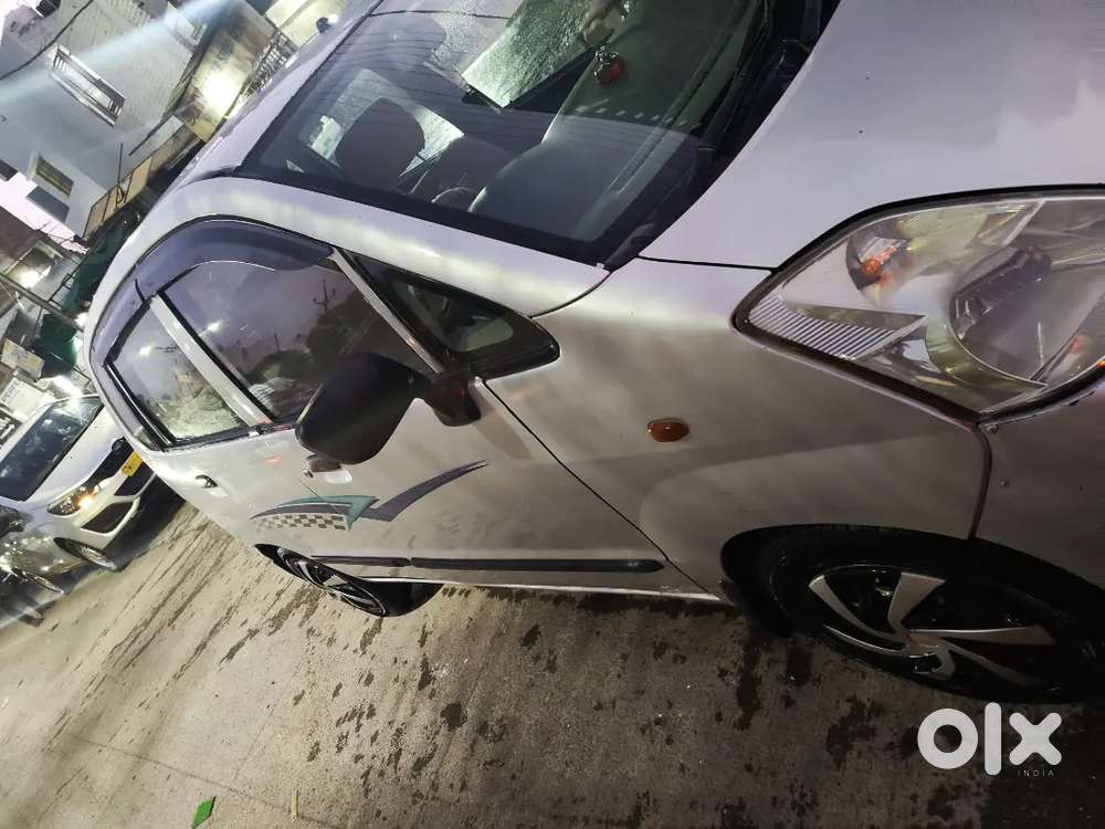 Best Condition Petrol+lpg New Tyre