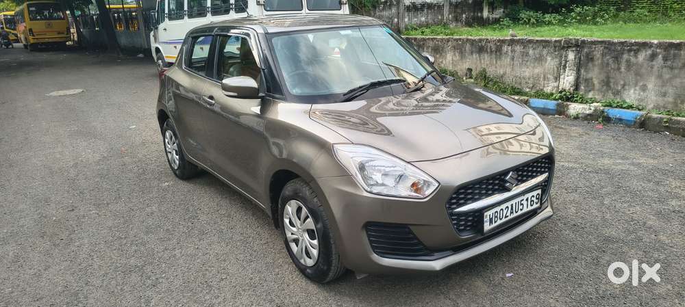 Maruti Suzuki Swift 1.2 Vxi Glory Edition, 2023, Petrol
