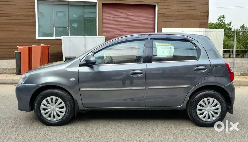 Toyota Etios Liva G Exclusive, 2013, Petrol