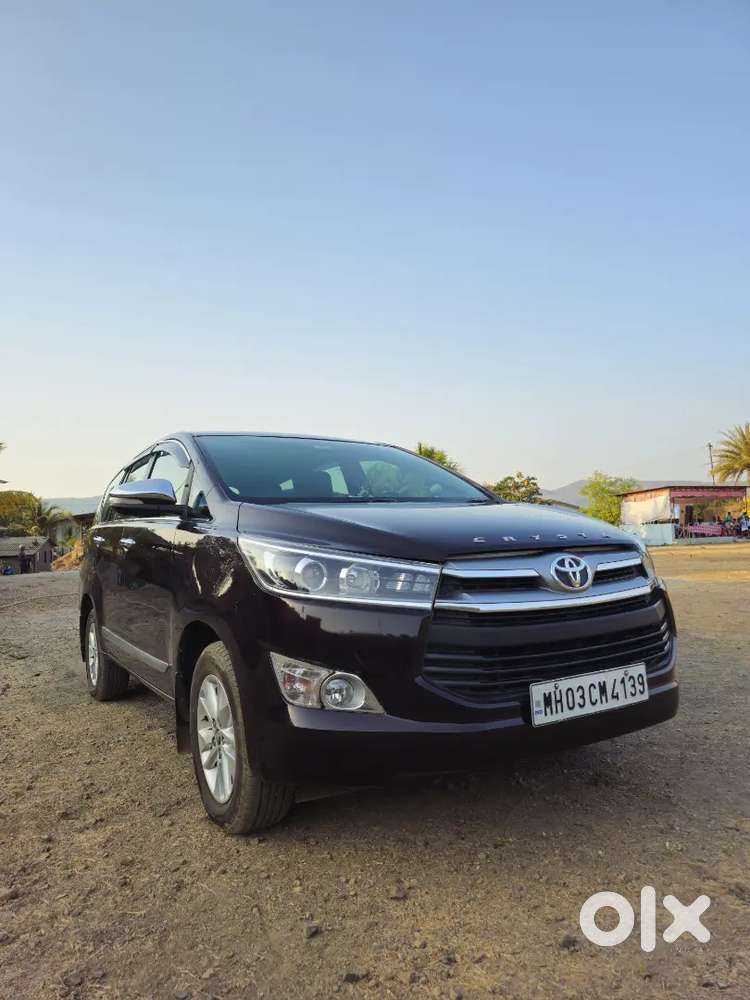 Toyota Innova Crysta 2.4 V (8 Seater) 2017 – Excellent Condition