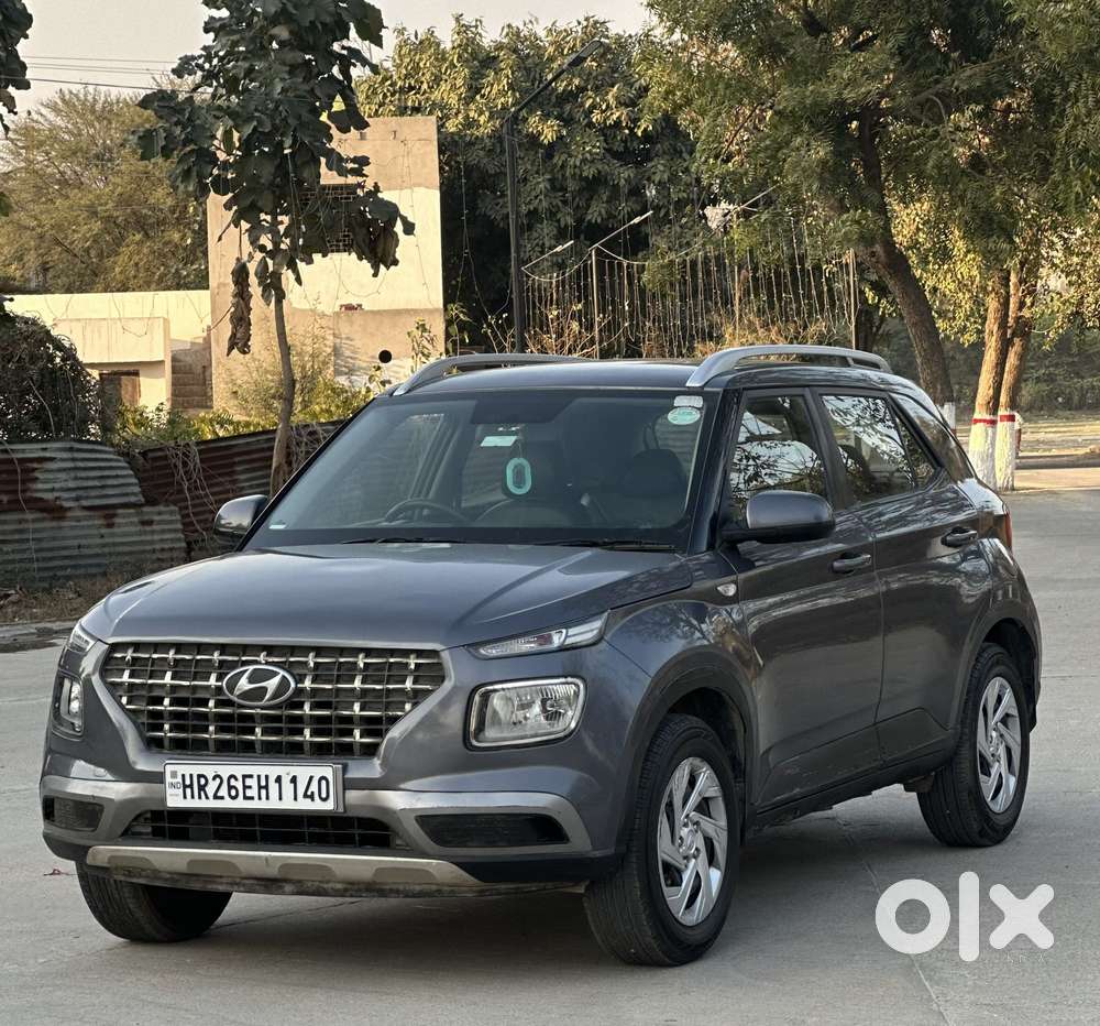 Hyundai Venue 1.2 S (o), 2020, Petrol