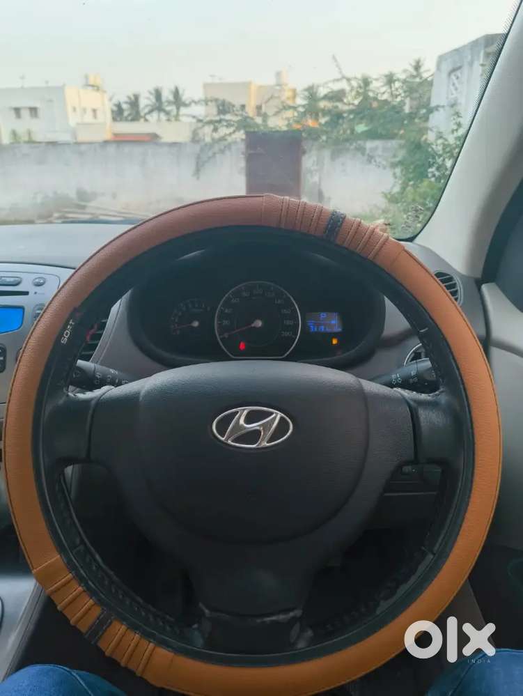 Hyundai I10 Sportz 1.2 2013 Complete  Company Service History ..