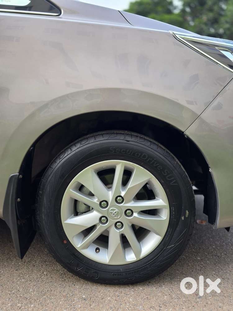 Toyota Innova Crysta 2.8 Gx At 8s, 2020, Diesel