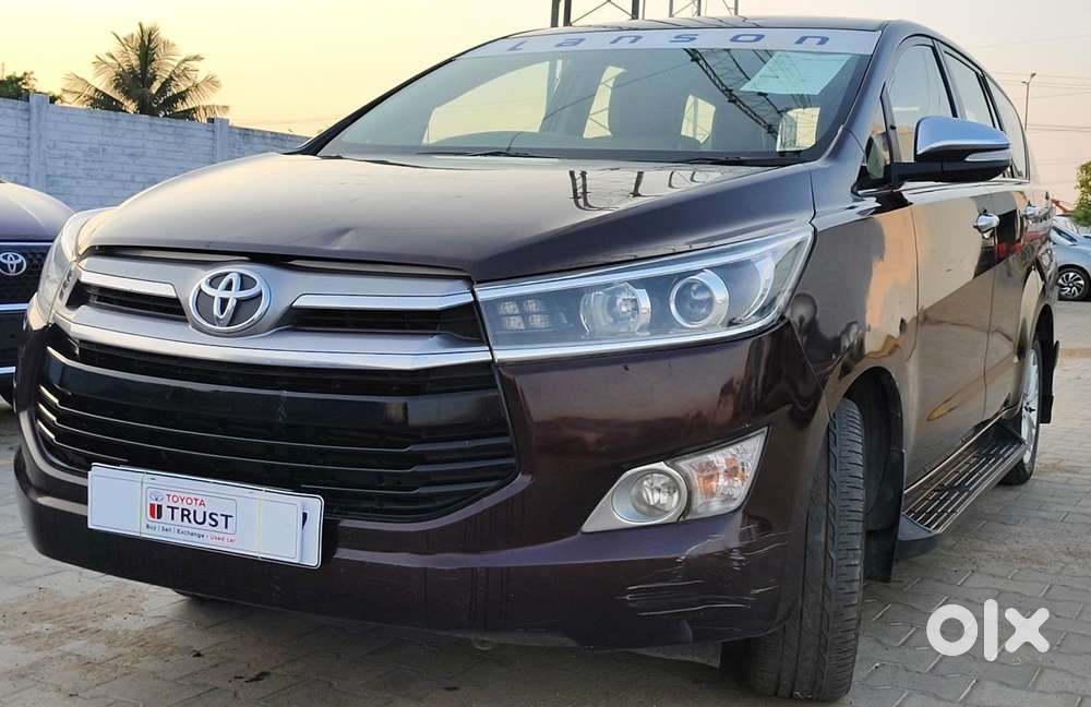 Toyota Innova Crysta [2020-ongoing] 2.4 Vx 8 Str, 2017, Diesel