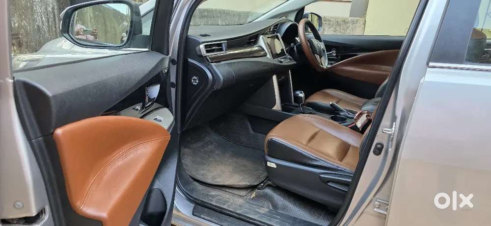 Toyota Innova Crysta 2017 Diesel Well Maintained