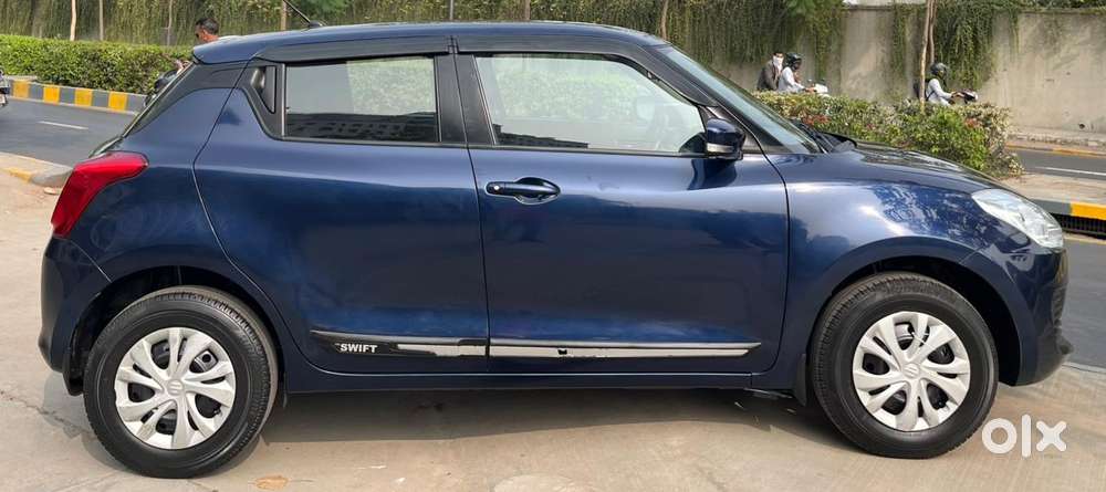 Maruti Suzuki Swift Vxi + Manual, 2022, Petrol