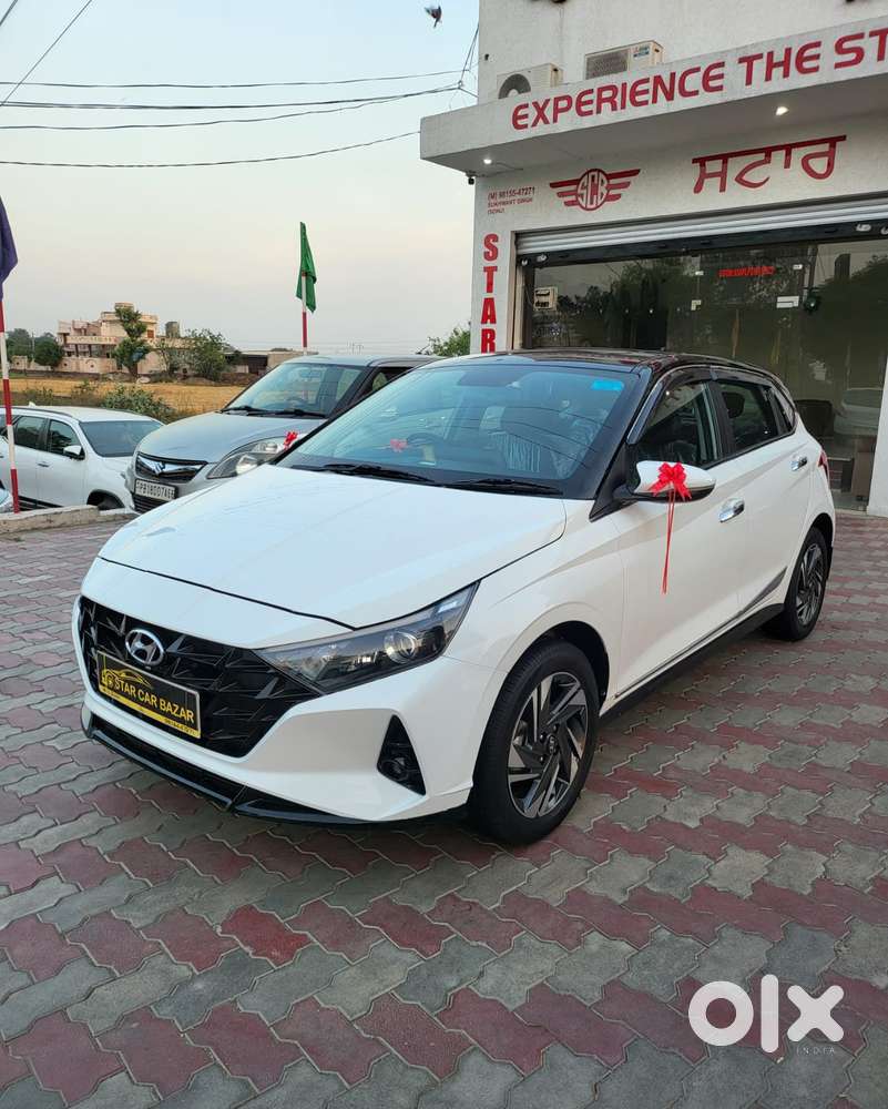 Hyundai I20 Asta (o) 1.2 Mt, 2023, Petrol