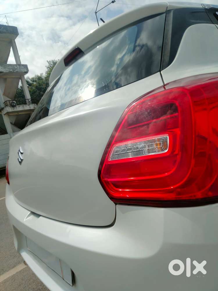 Maruti Suzuki Swift Vxi 1.2 Abs Bs-iv, 2018, Petrol