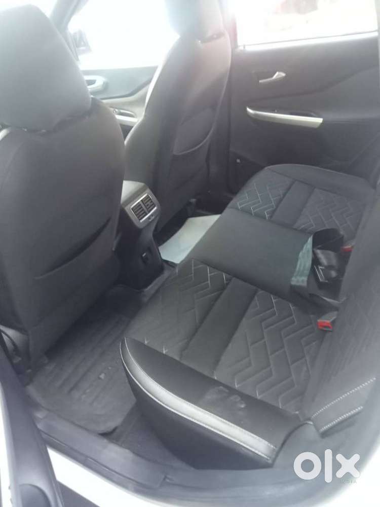 Nissan Magnite 1.0 Xv Turbo Cvt, 2023, Petrol