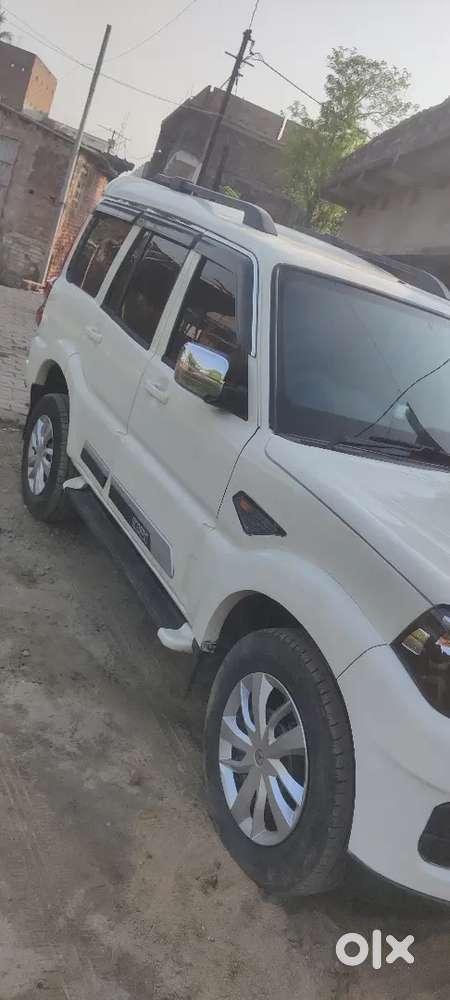 Mahindra Scorpio Diesel 2017