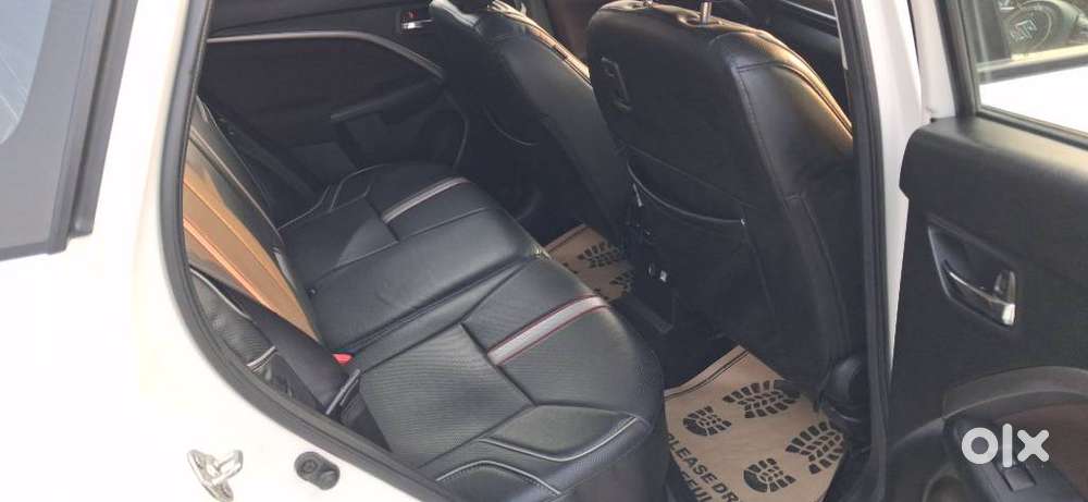 Maruti Suzuki Brezza 1.5 Zxi At Smart Hybrid, 2023, Petrol