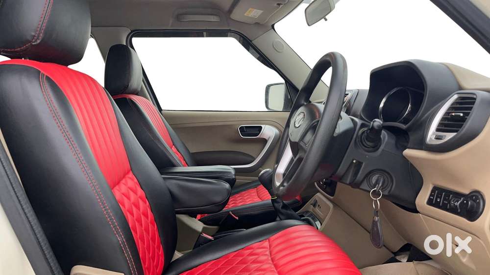 Mahindra Tuv 300 Mhawk100 T8, 2018, Diesel