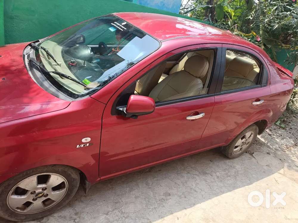 Chevrolet Aveo 2011 Petrol 80000 Km Driven