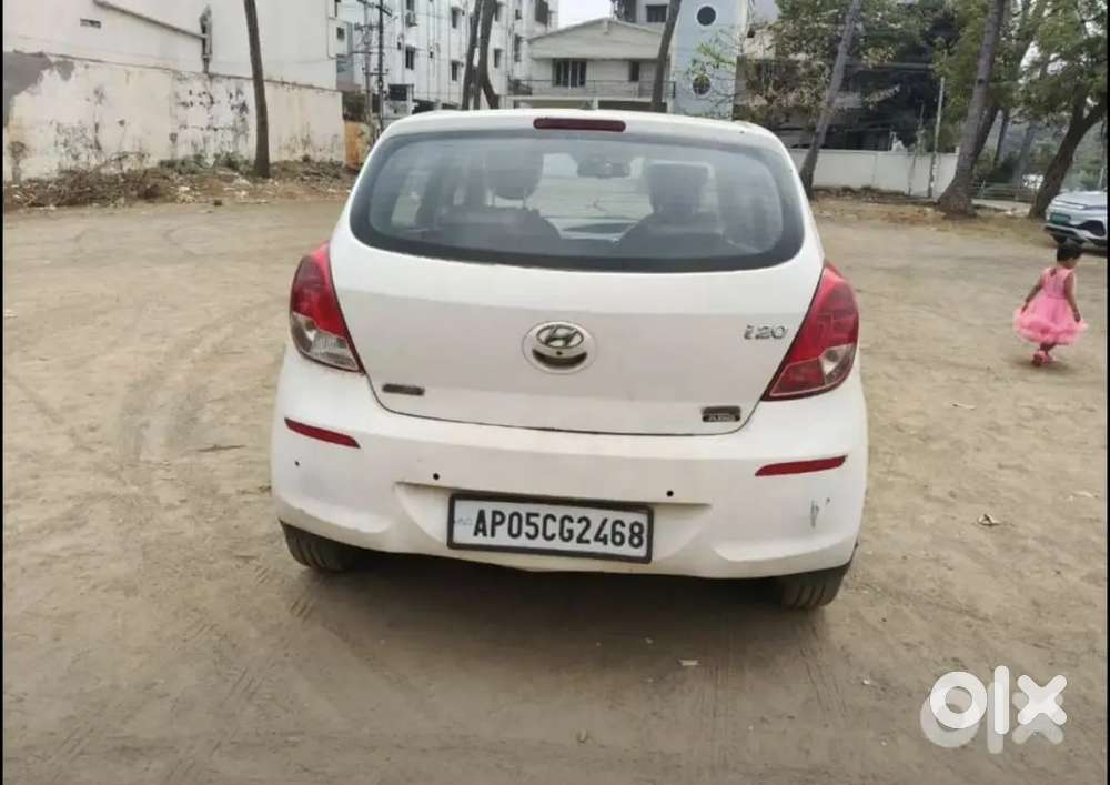 Hyundai I20 Spotz Diesel 2012 Engine Full Quality Gud Tyres New Batter