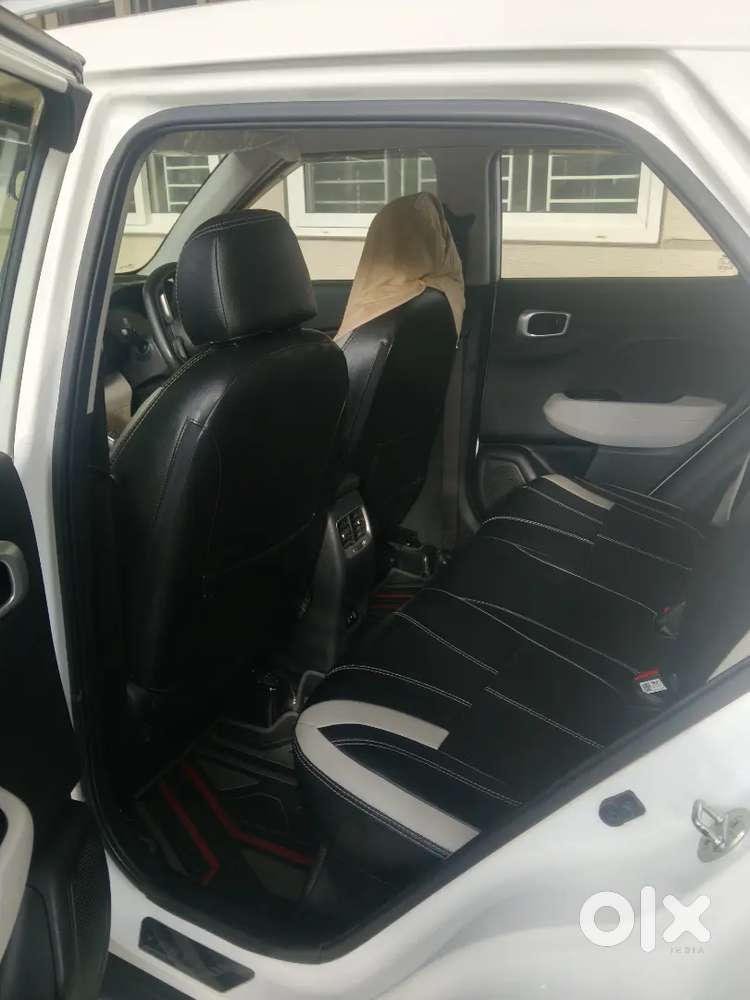 Hyundai Venue Diesel Manual 2023