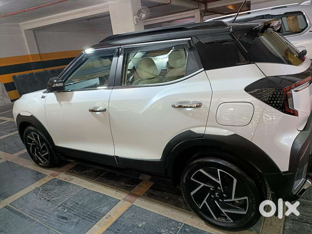 Mahindra Xuv 3xo Ax7l 1.2 Petrol At (pg), 2024, Petrol