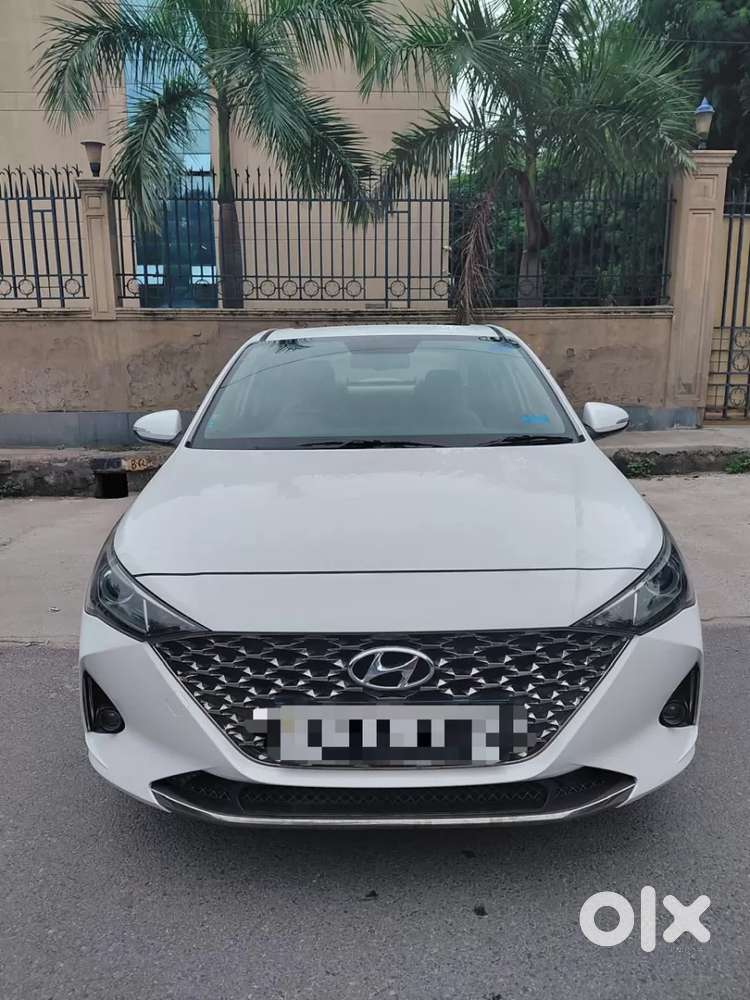 Hyundai Verna 1.5 Sx (o) Vtvt Ivt, 2023, Petrol