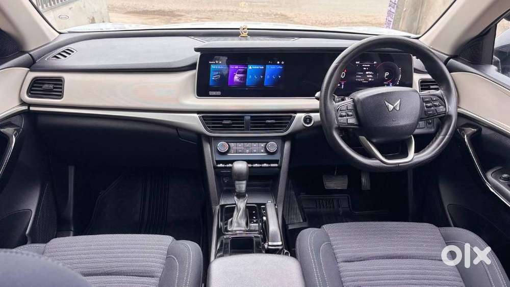 Mahindra Xuv700, 2024, Petrol