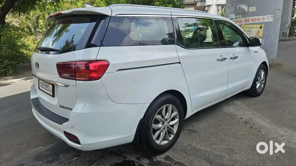 Kia Carnival Limousine