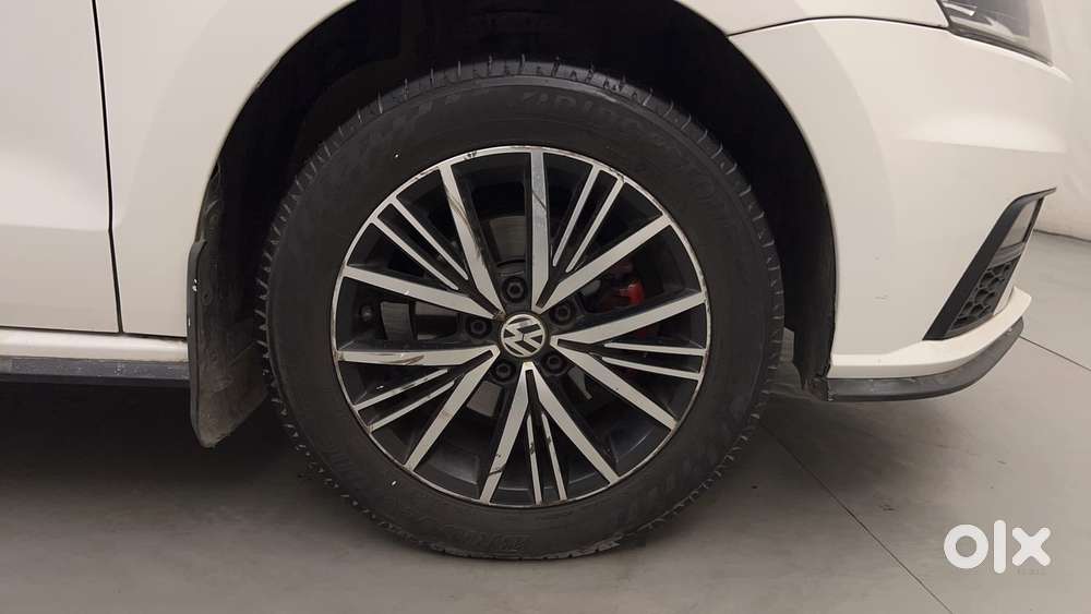 Volkswagen Vento 2010-2013 Petrol Highline At, 2020, Petrol