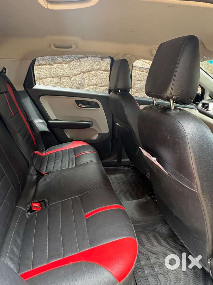 Tata Altroz 1.2 Xm Plus, 2023, Electric