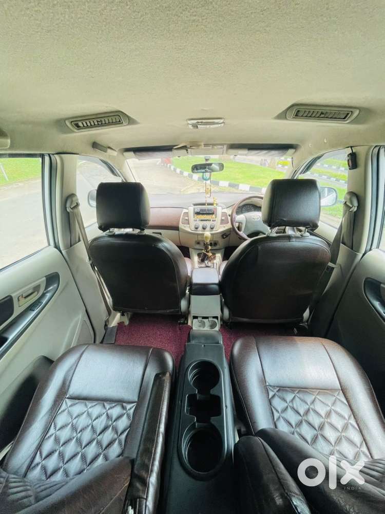 Toyota Innova 2013