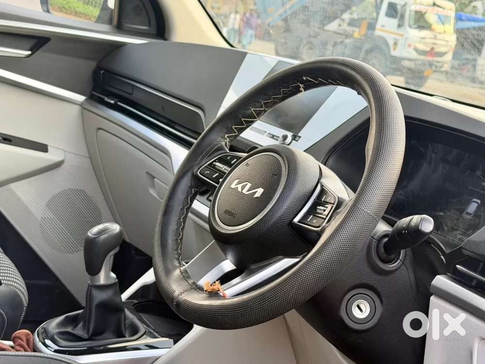 Kia Carens 1.5 Prestige 7 Str, 2023, Petrol