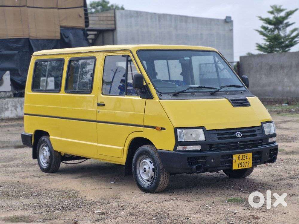 Tata Winger Deluxe - Hi Roof (non-ac), 2016, Diesel