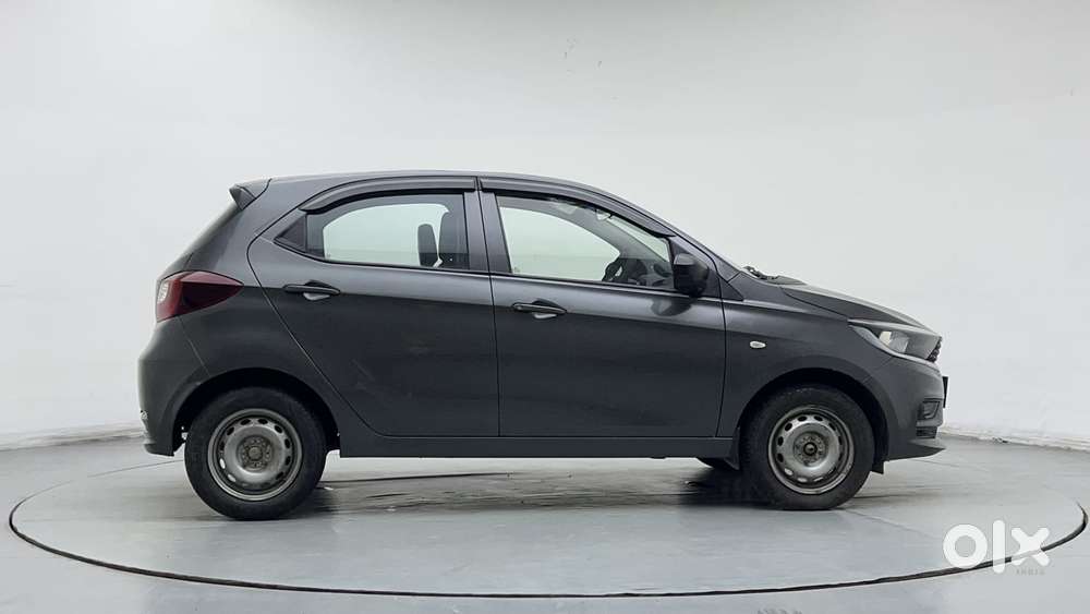 Tata Tiago Xe, 2021, Petrol