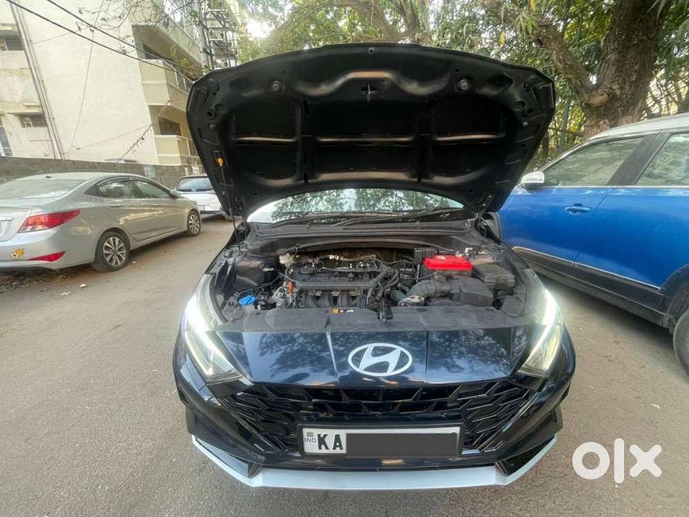 Hyundai I20 Asta (o) 1.2 Ivt Dual Tone, 2024, Petrol